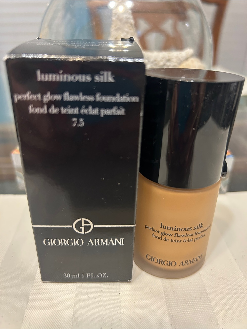 GIORGIO ARMANI  Luminous Silk Foundation in Warm Beige (7.5) NEW IN BOX